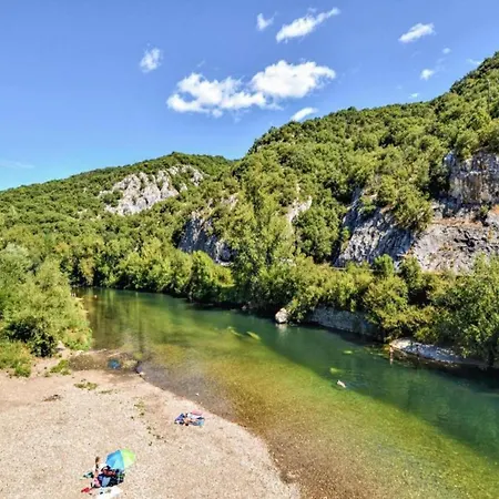 Villa Beautiful With Private Pool Lirac