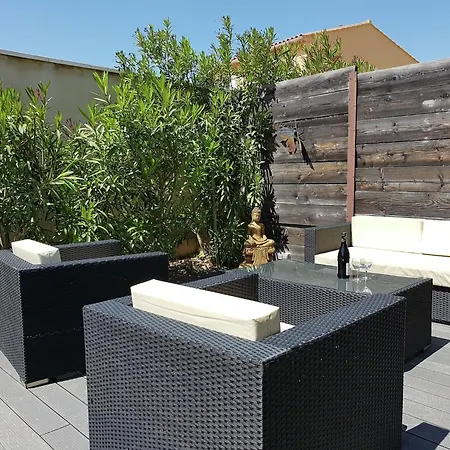 וילה Alba Sunlit Comfort In Lirac